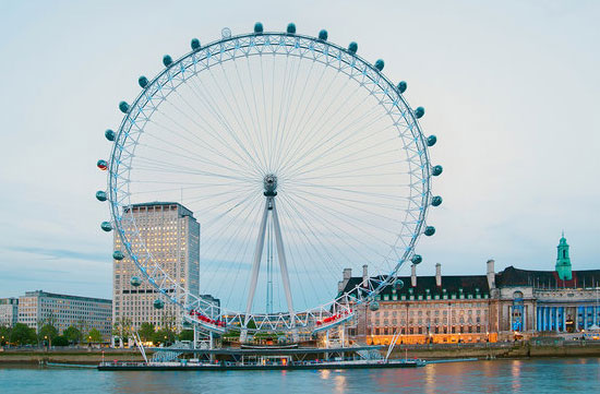 A Grand Amusement Ride-Ferris Wheel for Sale