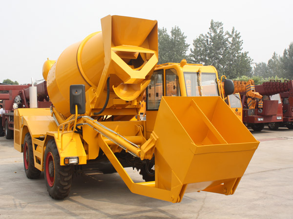 self loading concrete mixer