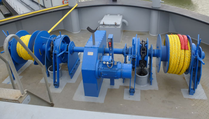 Electric mooring winch for sale