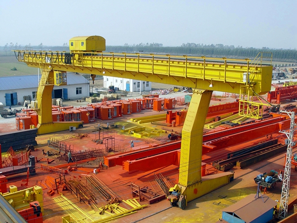 Single-Girder-Gantry-Crane-With-L-Shape