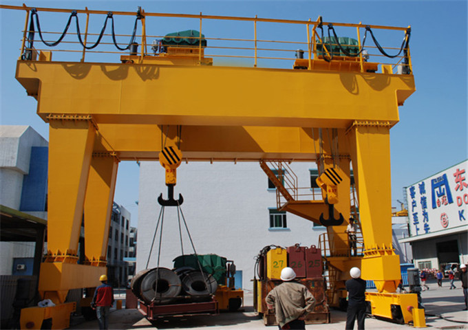 Sell 60 ton gantry crane from the manufacturer